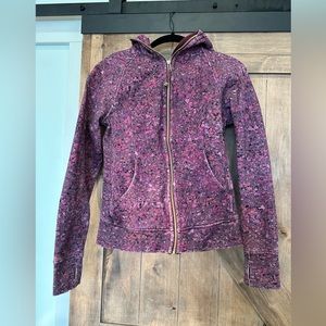 Lululemon scuba hoodie size 8